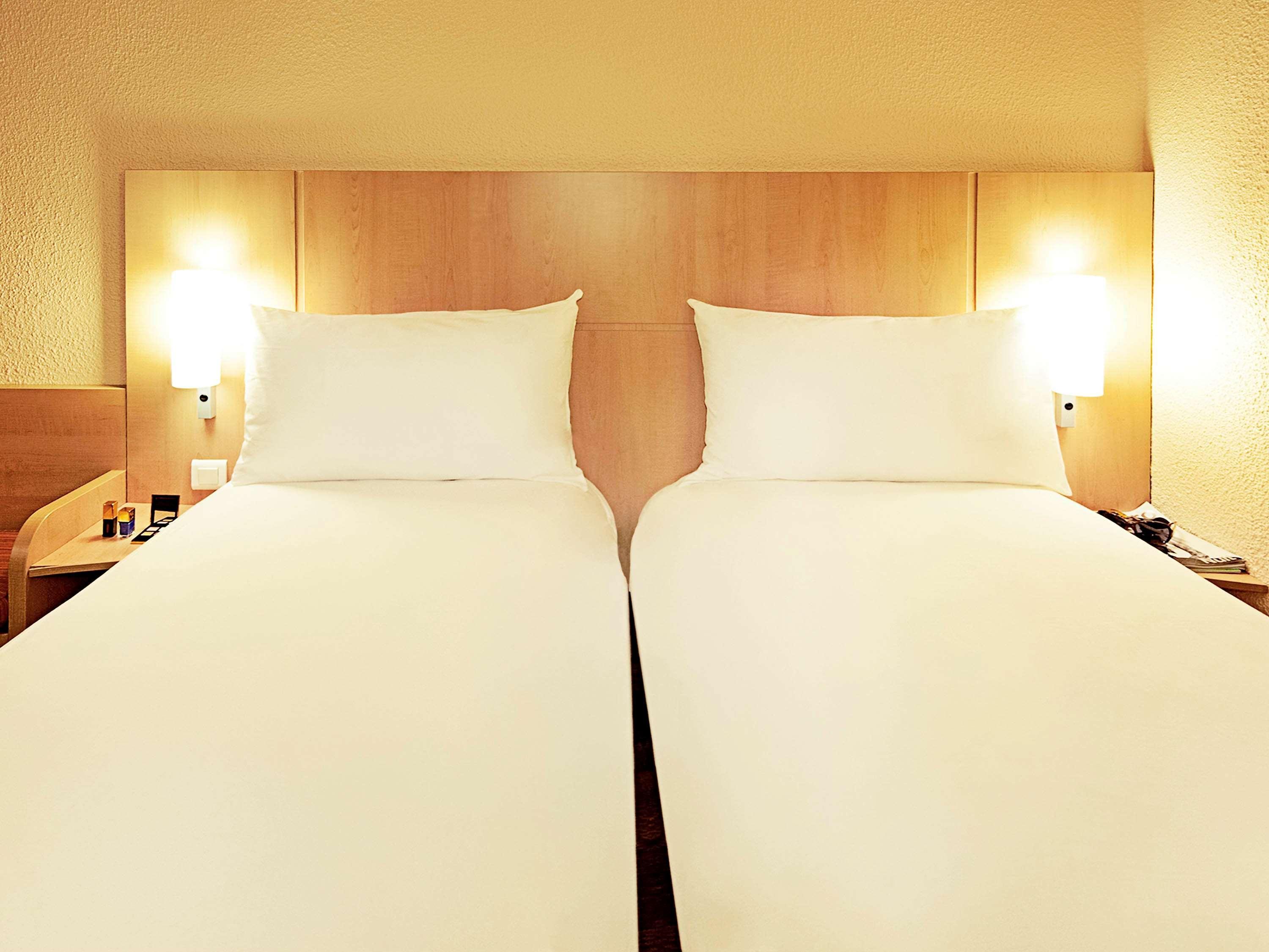 B&B Hotel Chartres Centre Cathedrale 3 Etoiles Ngoại thất bức ảnh